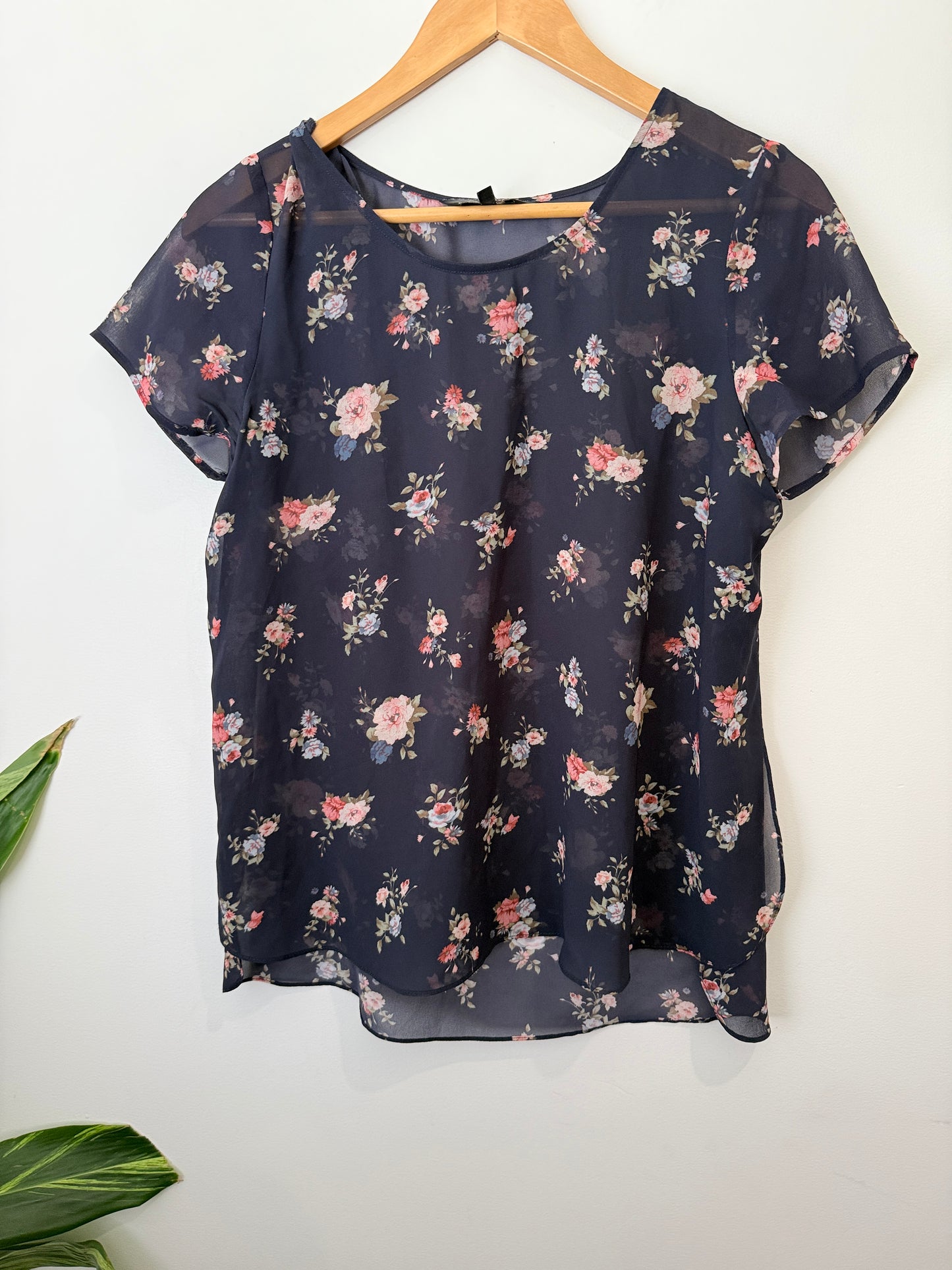 Max Itsy Floral Print Top Size 10