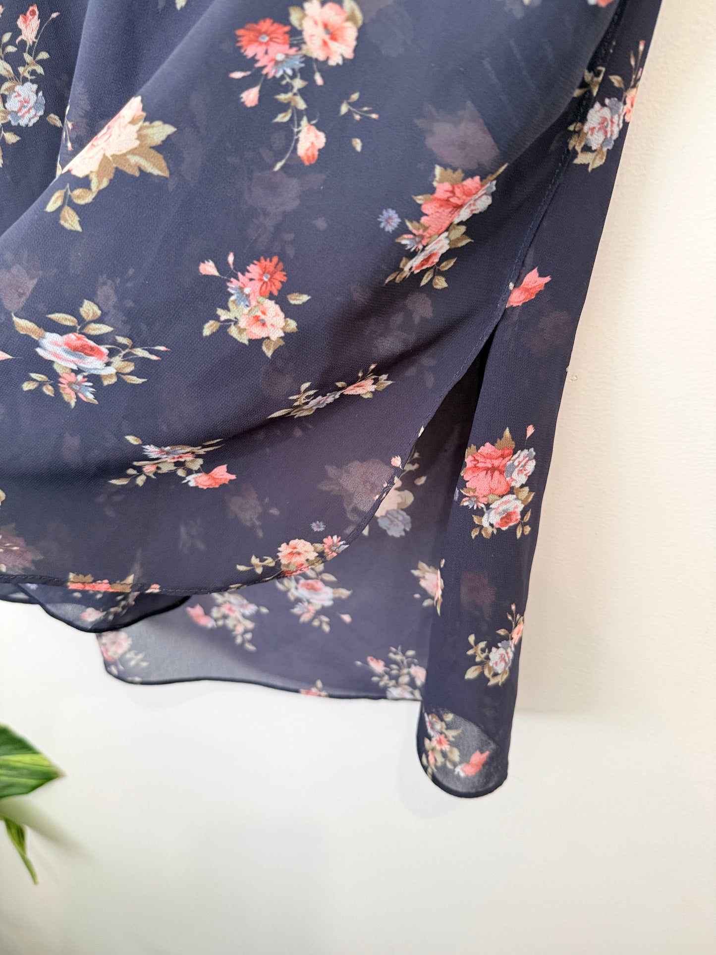 Max Itsy Floral Print Top Size 10