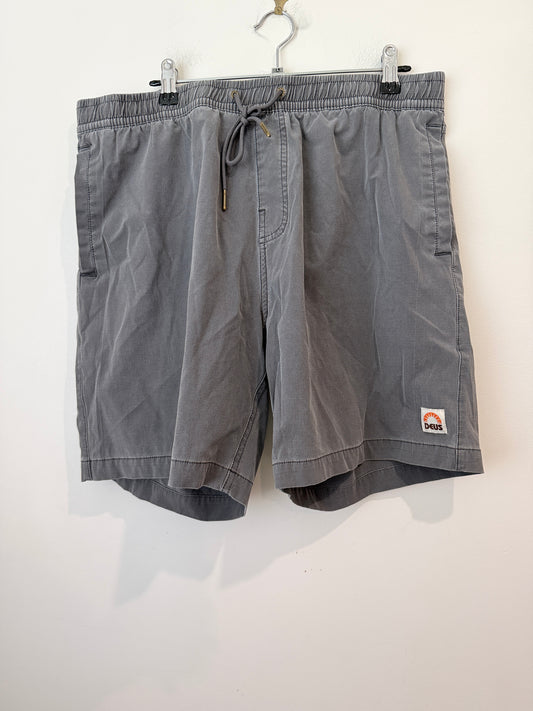 Deus Boardshorts Size Waist XL