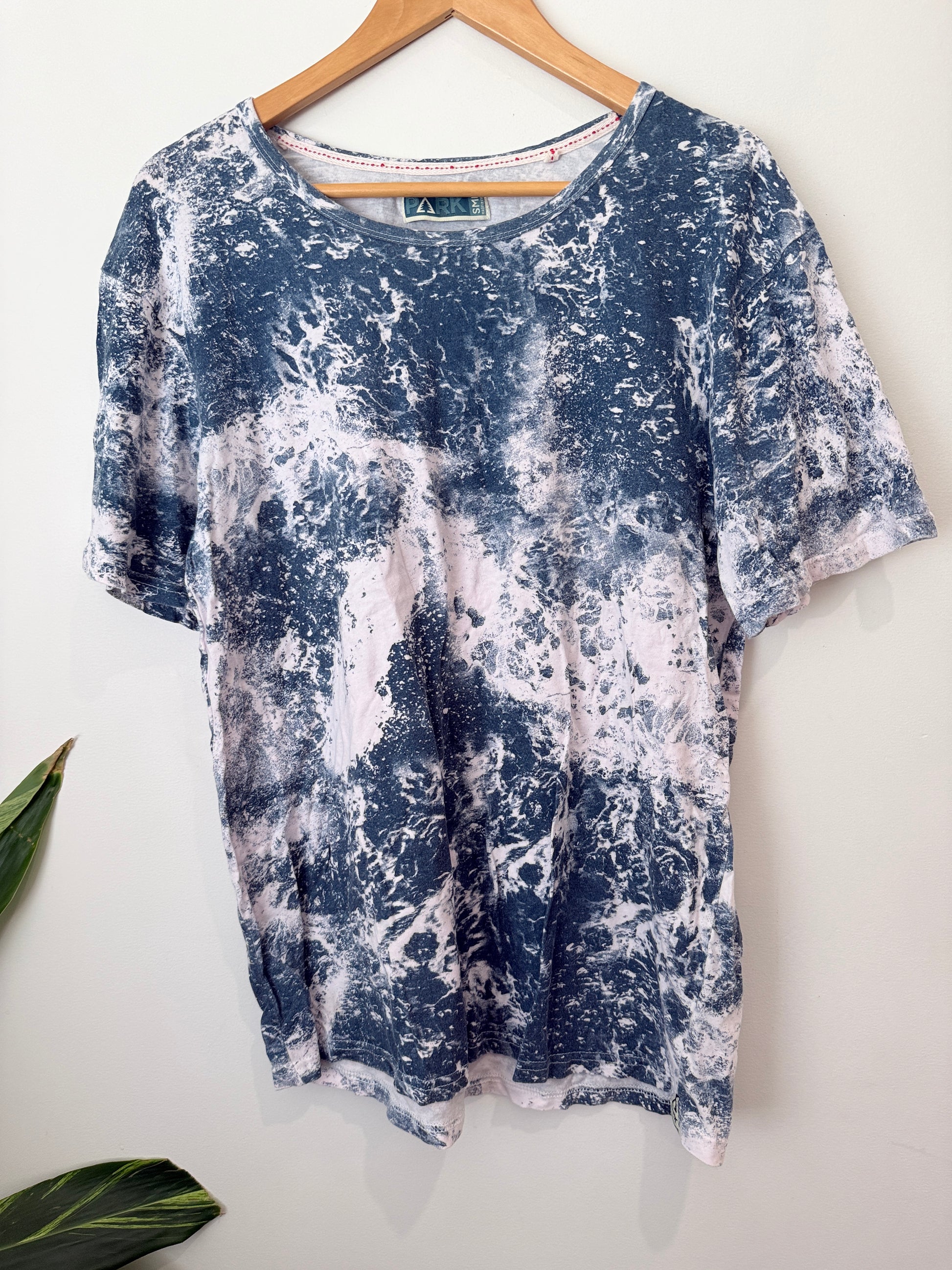 Park Acid Wash T-shirt Size Small