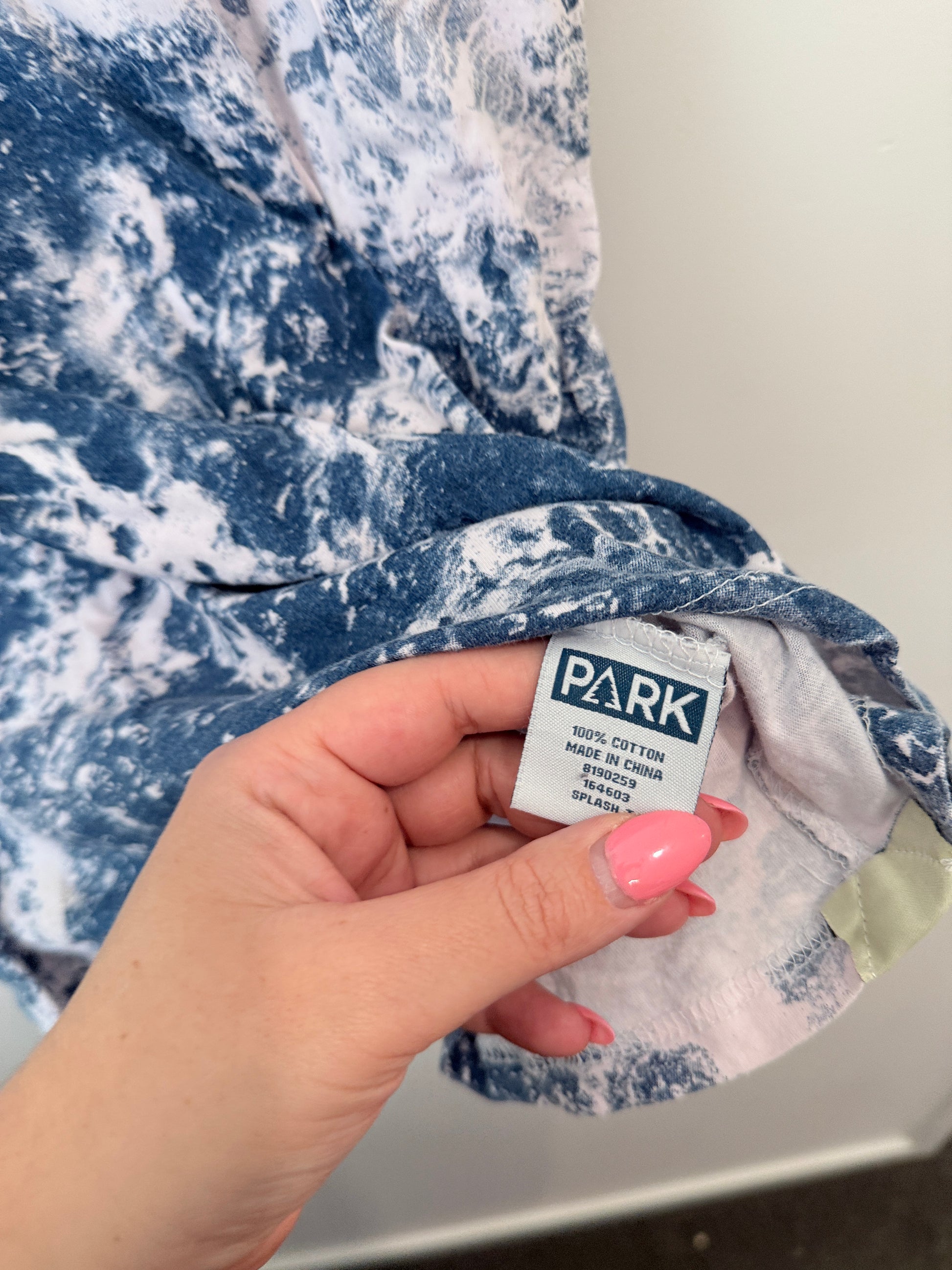 Park Acid Wash T-shirt Size Small