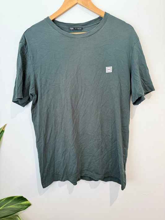 Zara Crewneck T-shirt Size M