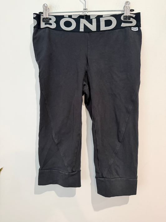 Bonds Active Capri Leggings Size M