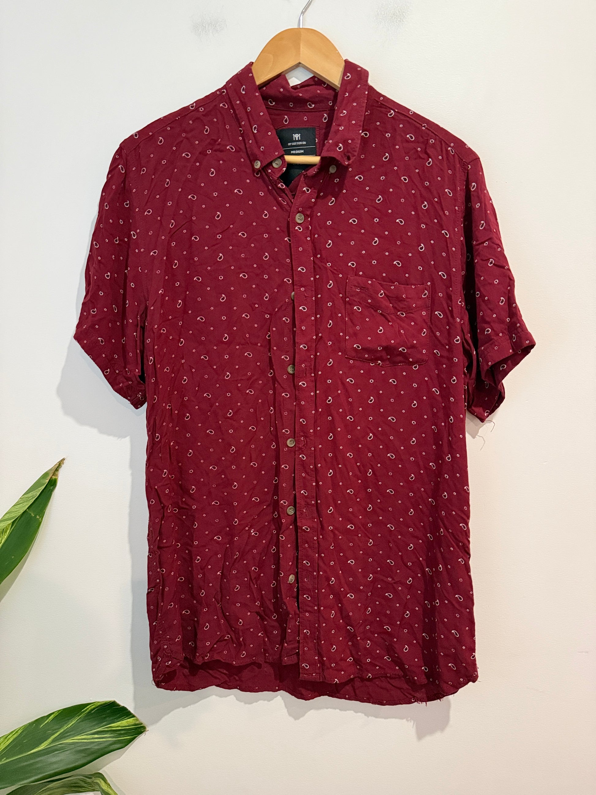 Cotton:on Button-up Shirt Size Medium