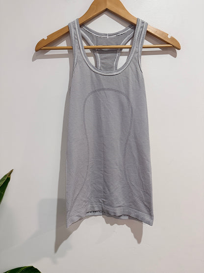 Lululemon Athletica Racerback Tank Top Size U/Arm to U/Arm 64cm