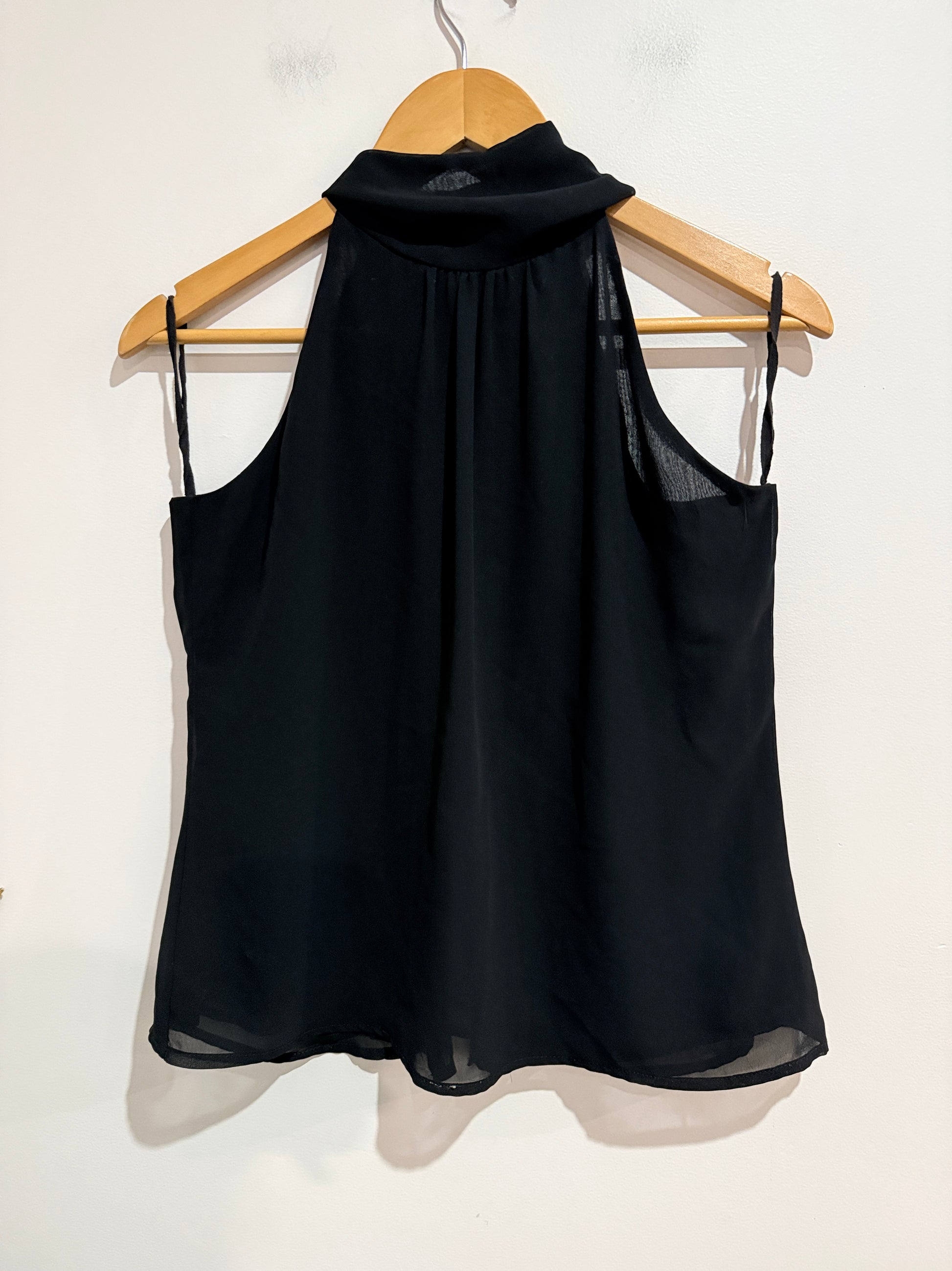Max High-neck Halter Top Size M