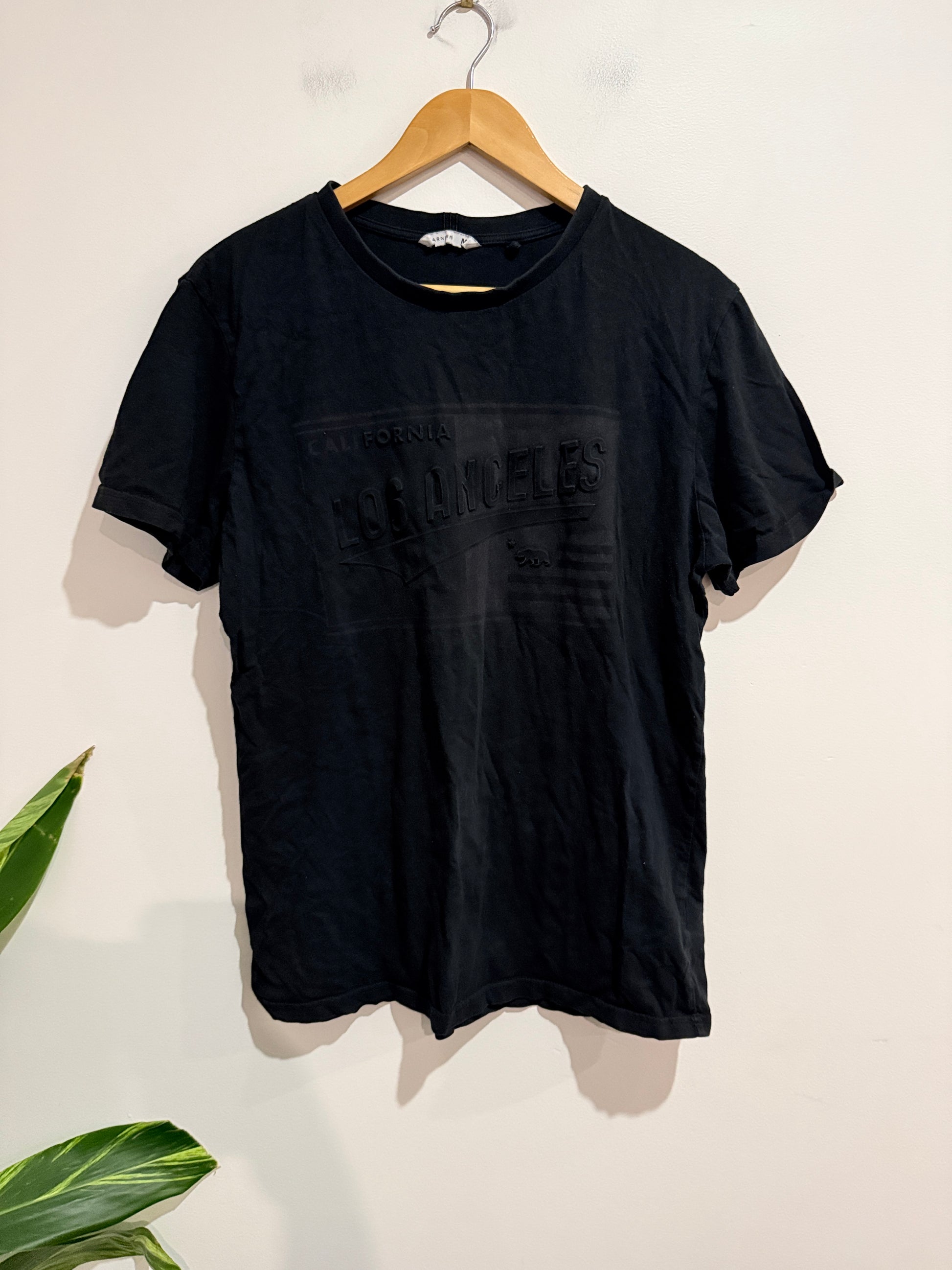 Garnish Black T-shirt Size M