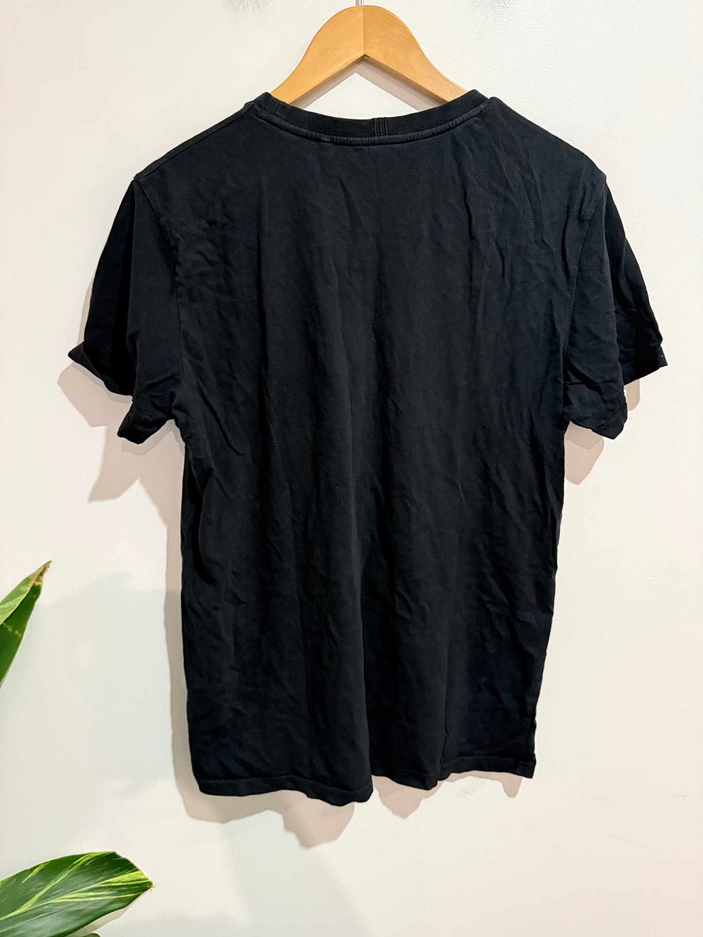 Garnish Black T-shirt Size M