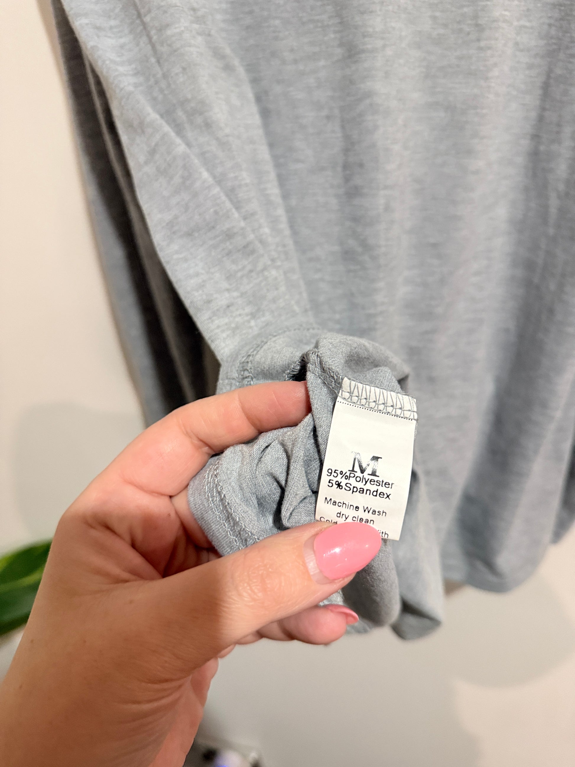 Brand Unknown Cold-shoulder Tank Top Size M | U/Arm to U/Arm 43cm