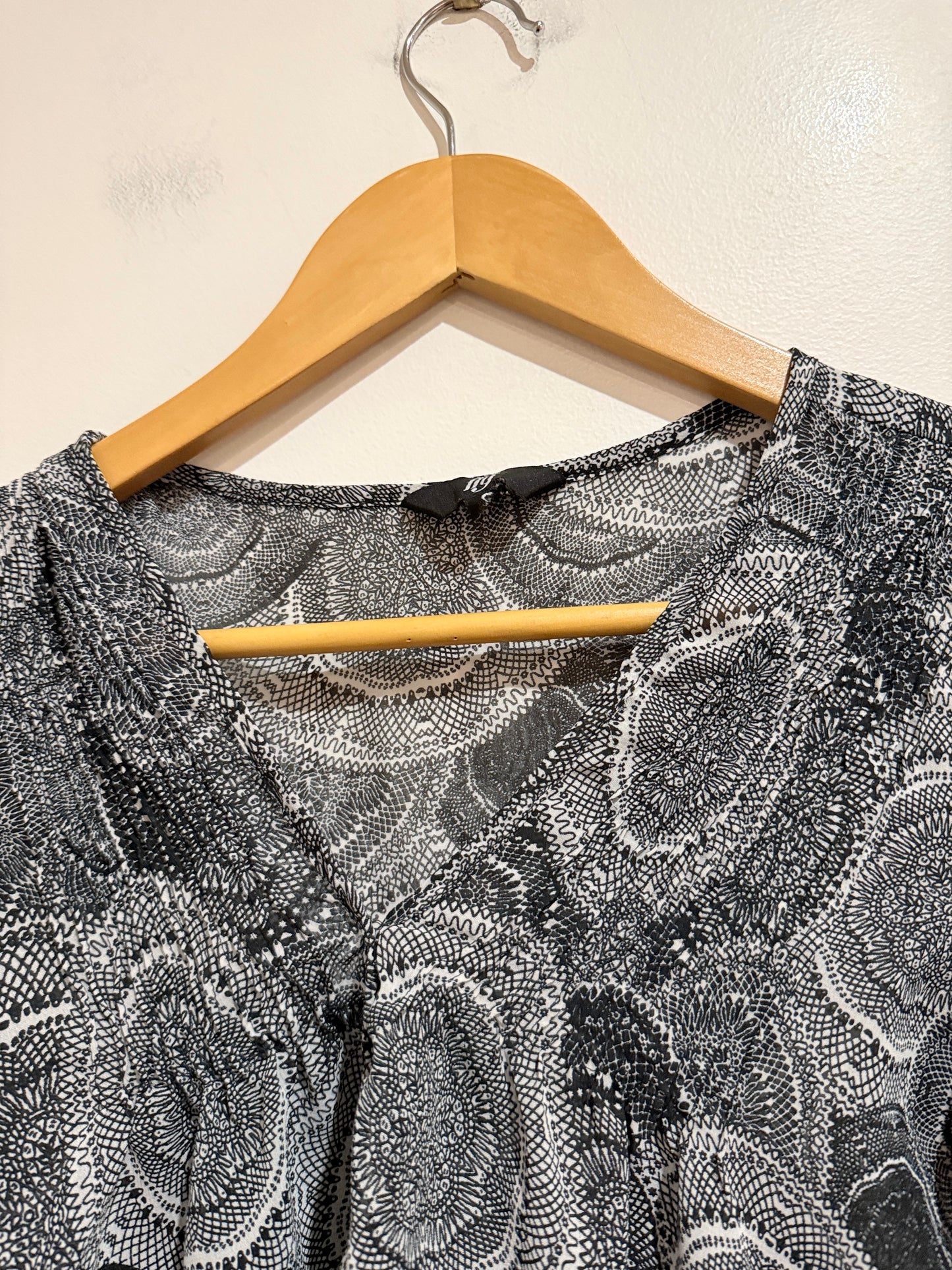 Fig Long-sleeve Paisley Top