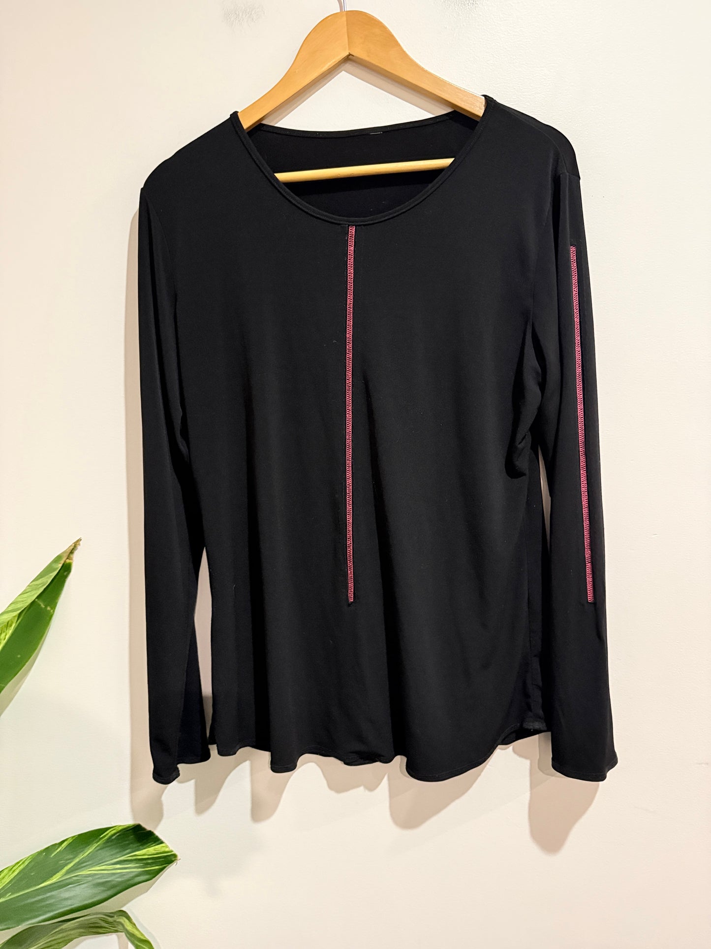 Brand Unknown Activewear Top Size U/Arm to U/Arm 51cm