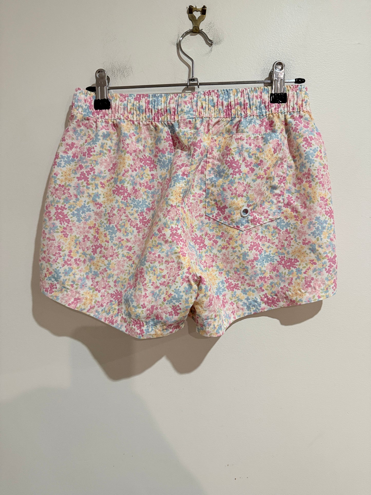 H & H Ditsy Floral Shorts Size 8