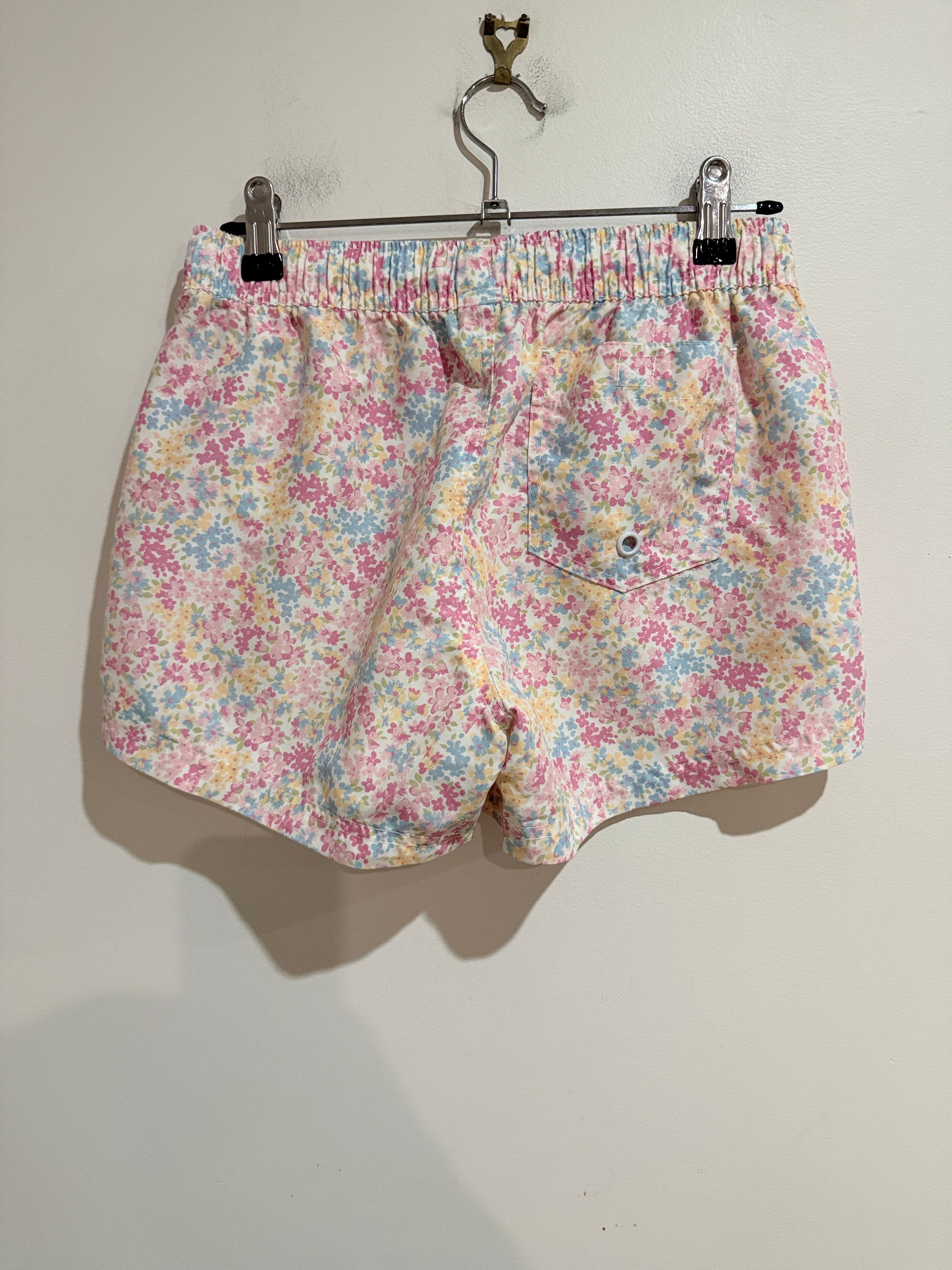 H & H Ditsy Floral Shorts Size 8