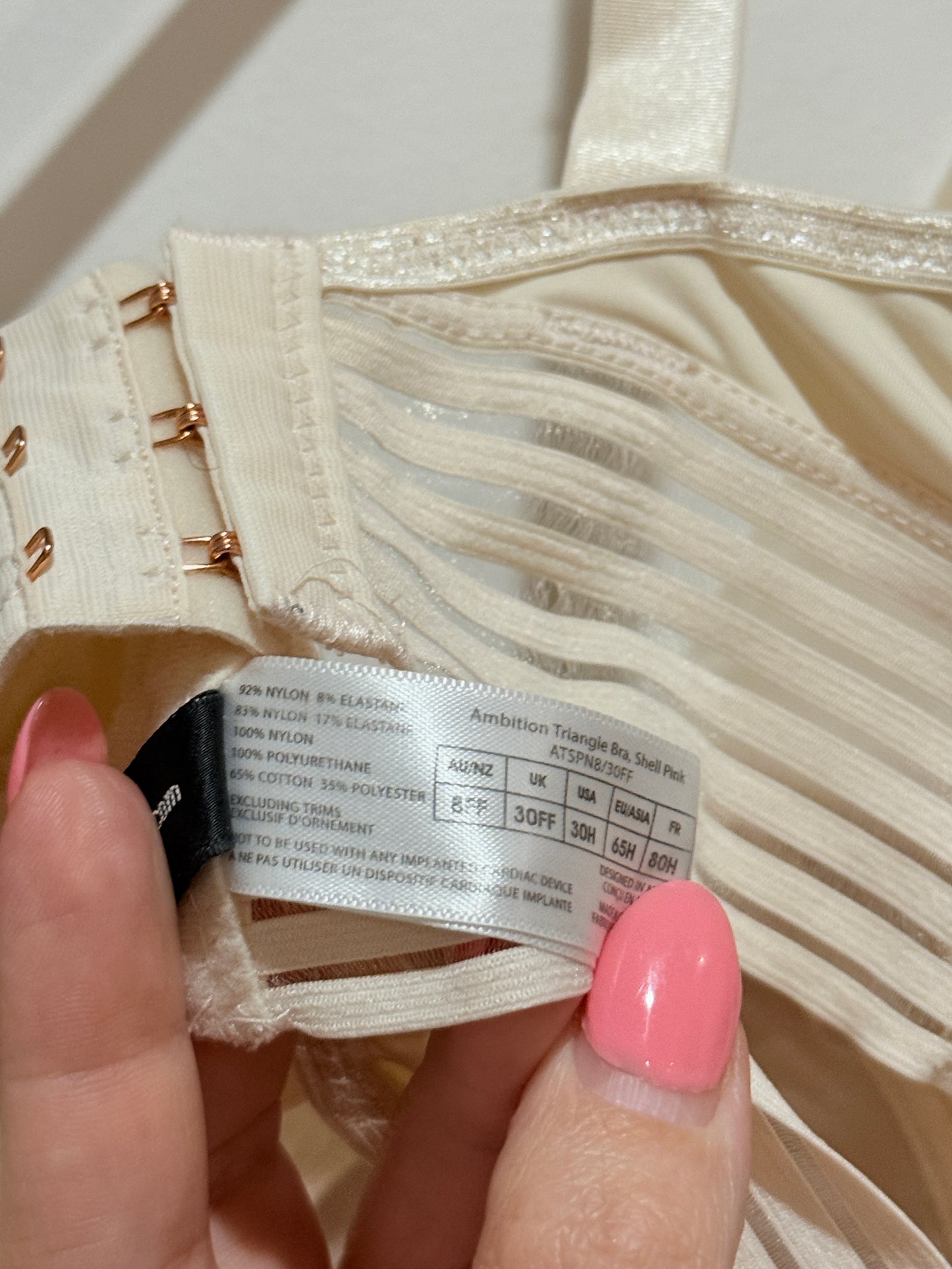 Hotmilk (Designed In NZ) Wireless Bra Size 30FF