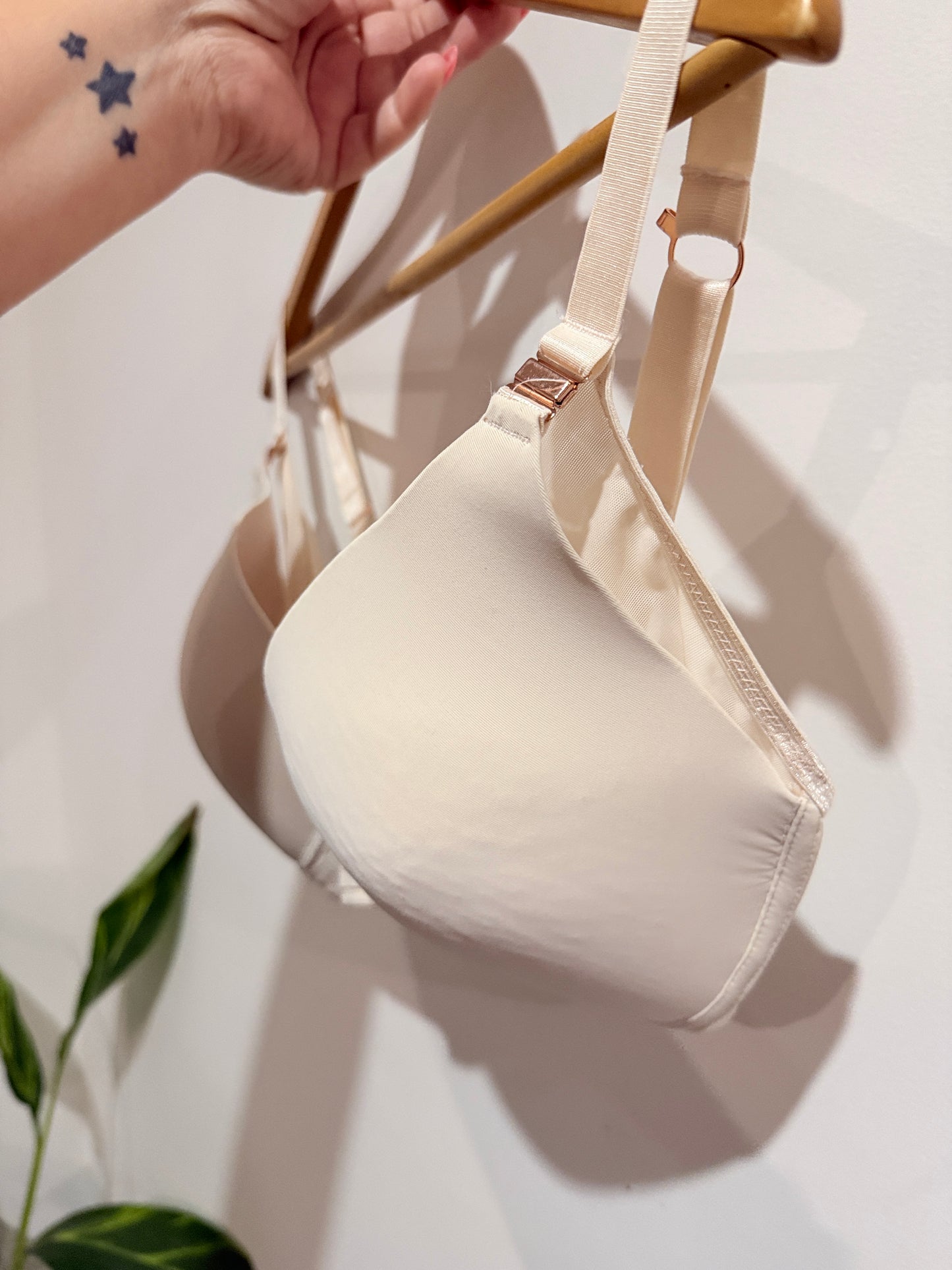 Hotmilk (Designed In NZ) Wireless Bra Size 30FF