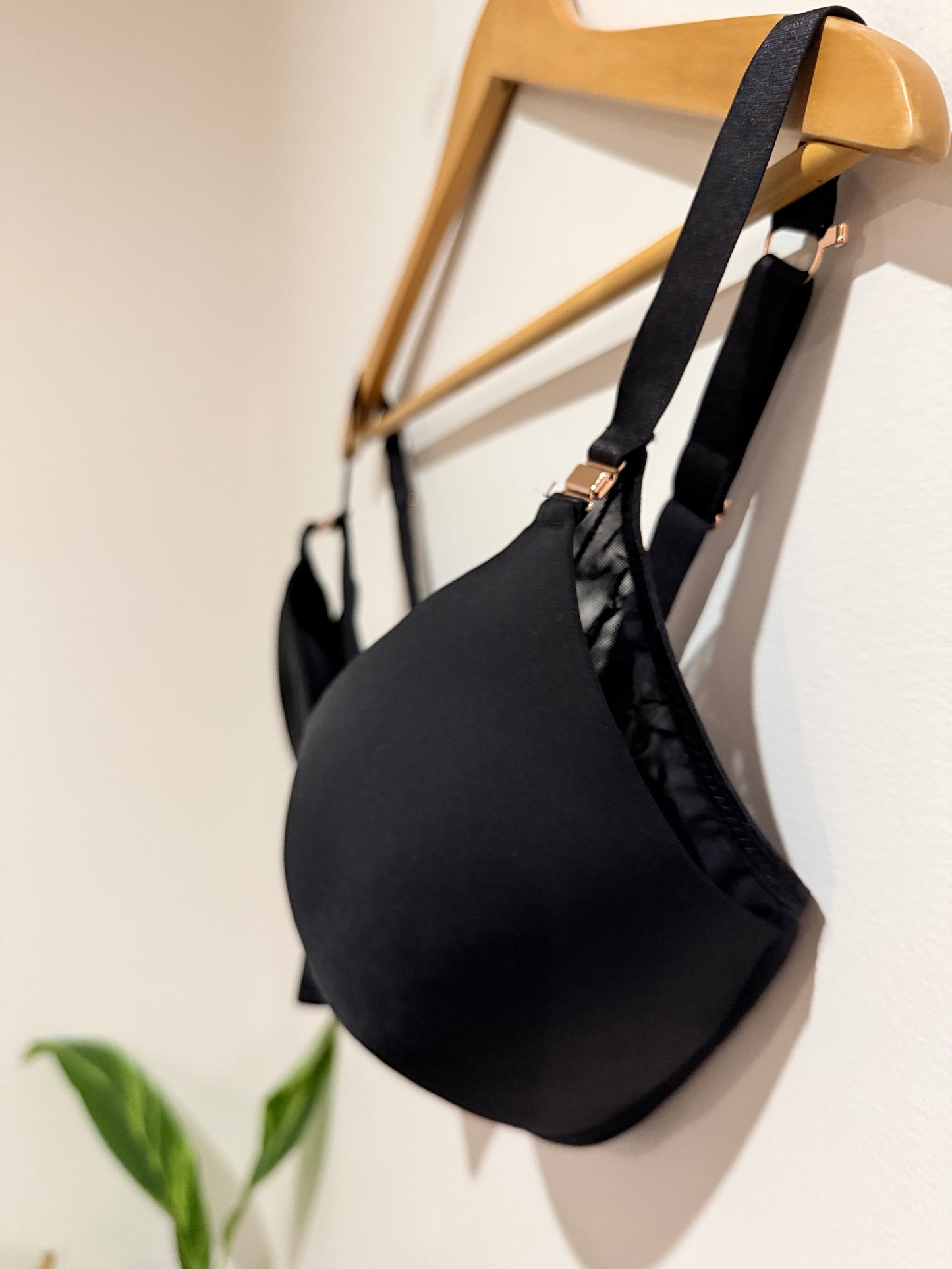 Brand; Hotmilk (Designed In NZ) Seamless Padded Bra Size 30FF