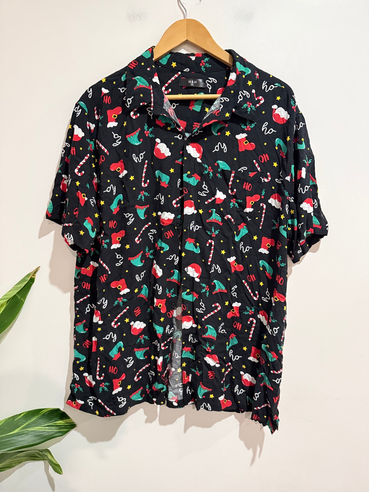 H & H Christmas Button-down Shirt Size 2XL