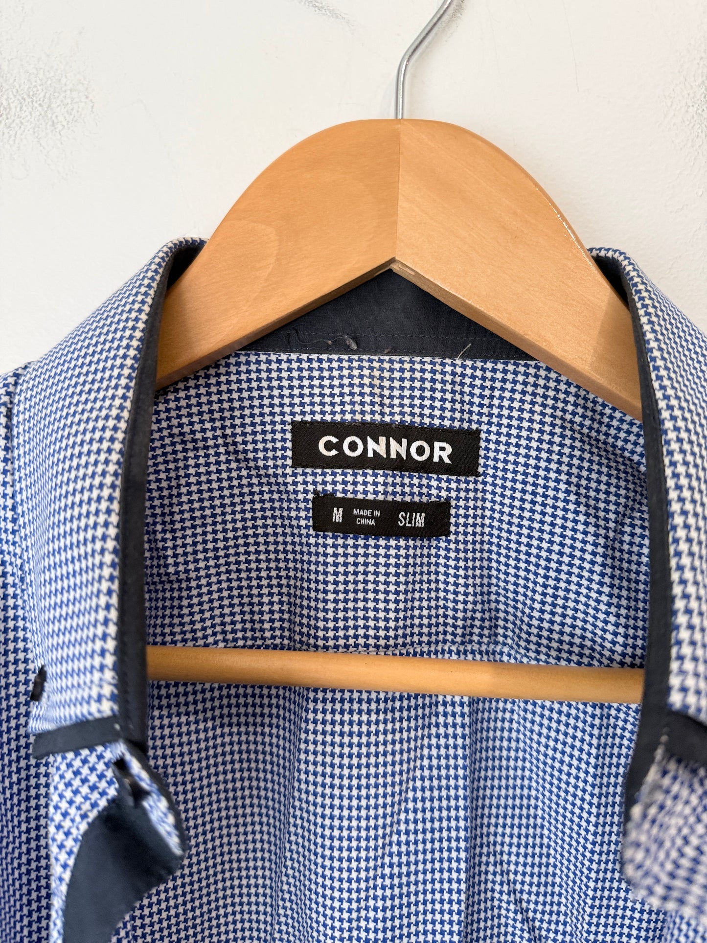 Connor Button-down Shirt Size M