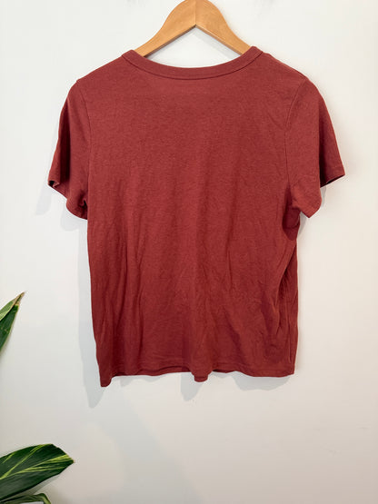 Brand; Old Navy Graphic T-shirt Size M