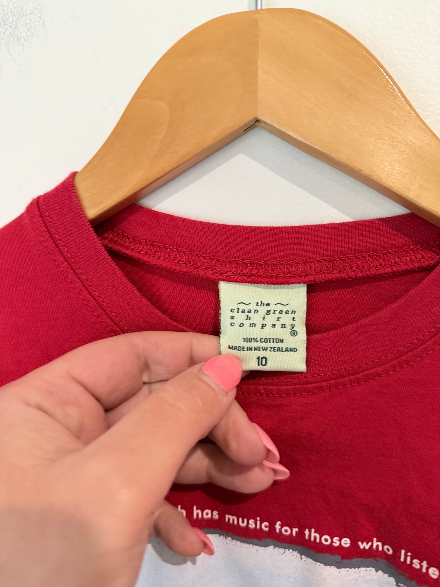 The Clean Green Shirt Company (NZ Made) Graphic T-shirt Size 10