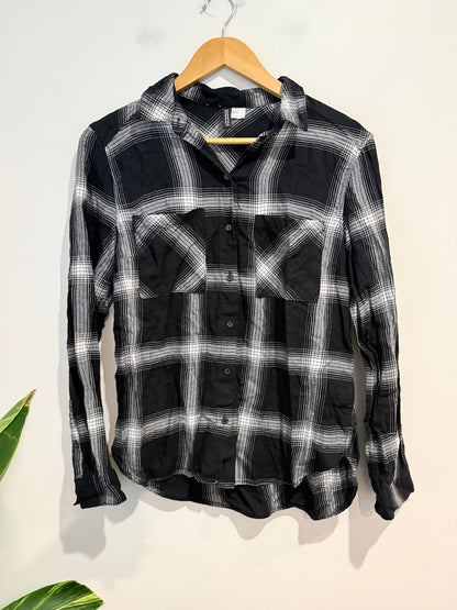 H & M Plaid Button-up Shirt Size 36