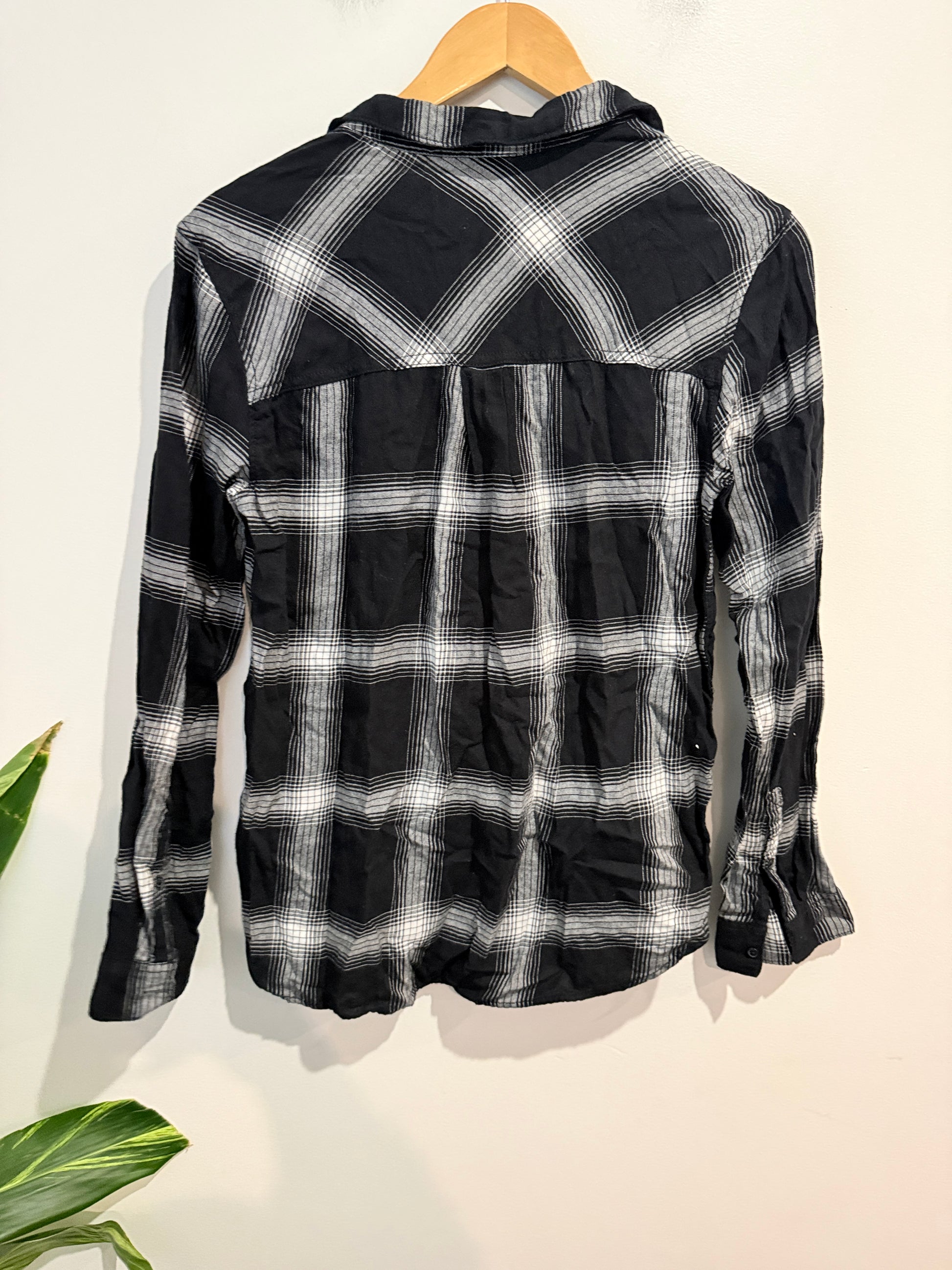 H & M Plaid Button-up Shirt Size 36