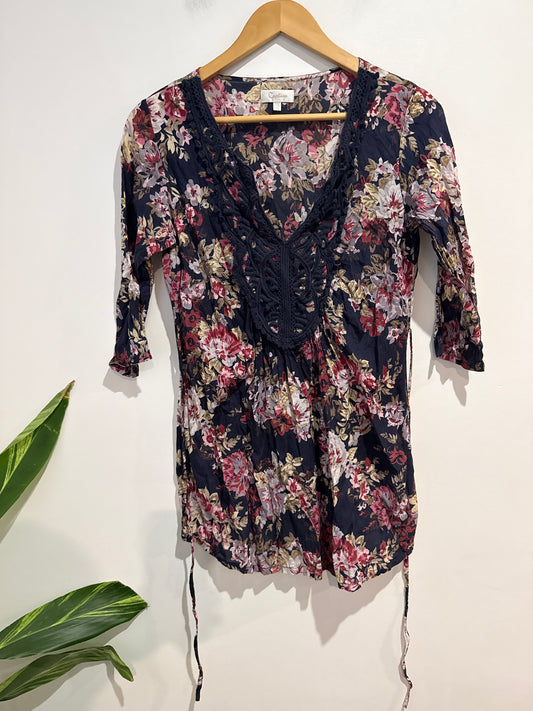 Capture Floral Top Size 12