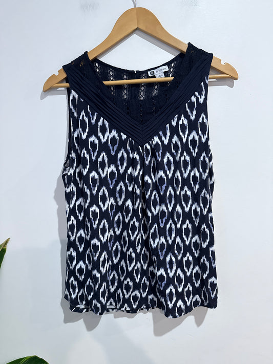 Rockmans Sleeveless Top Size M