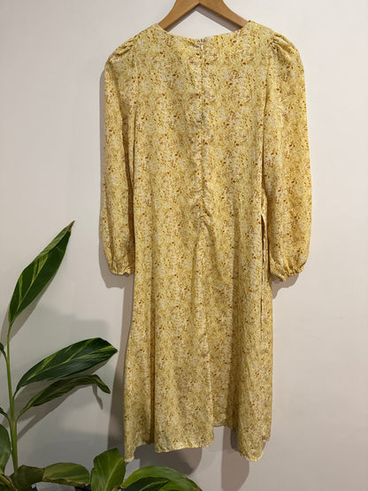 Caihong Ditsy Pattern Floral Dress Size U/Arm to U/Arm 45cm