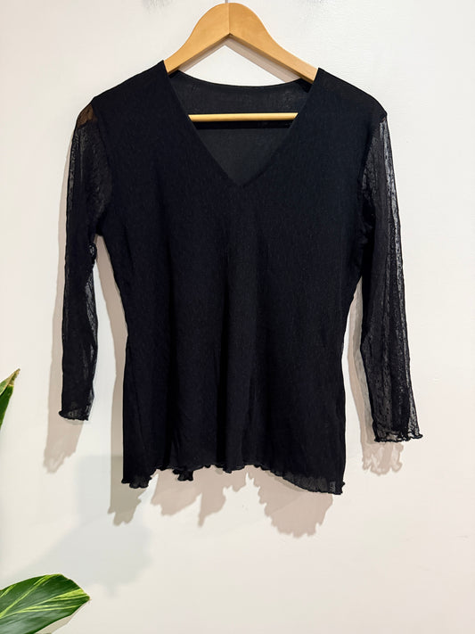 Brand Unknown Semi-sheer Lace Top Size U/Arm to U/Arm 47cm