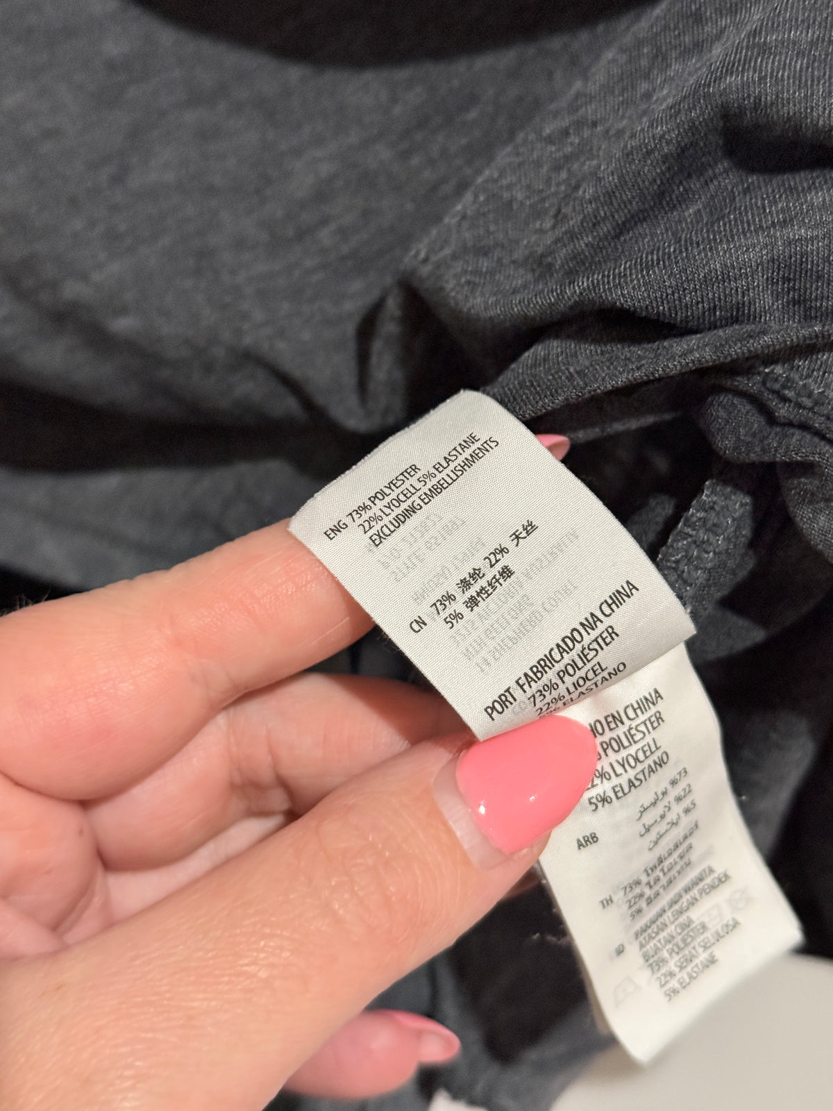 Cotton:on Body Scoop-neck T-shirt Size U/Arm to U/Arm 48cm