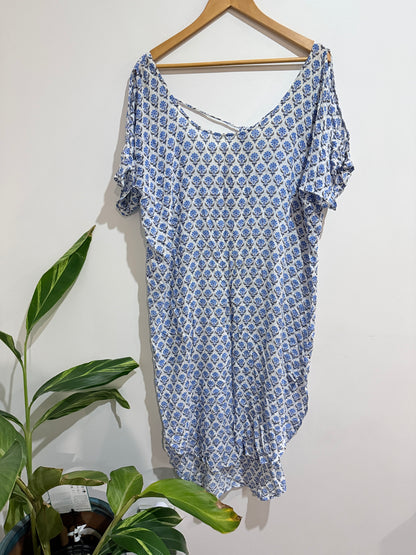 Brand Unknown Pattern Tunic Dress Size U/Arm to U/Arm 65cm