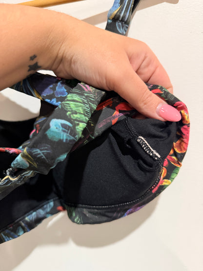 Brand Unknown Tropical-print Bikini Top Size U/Arm to U/Arm 38cm