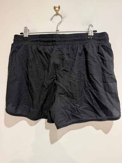 Brand Unknown High Rise Short Size M