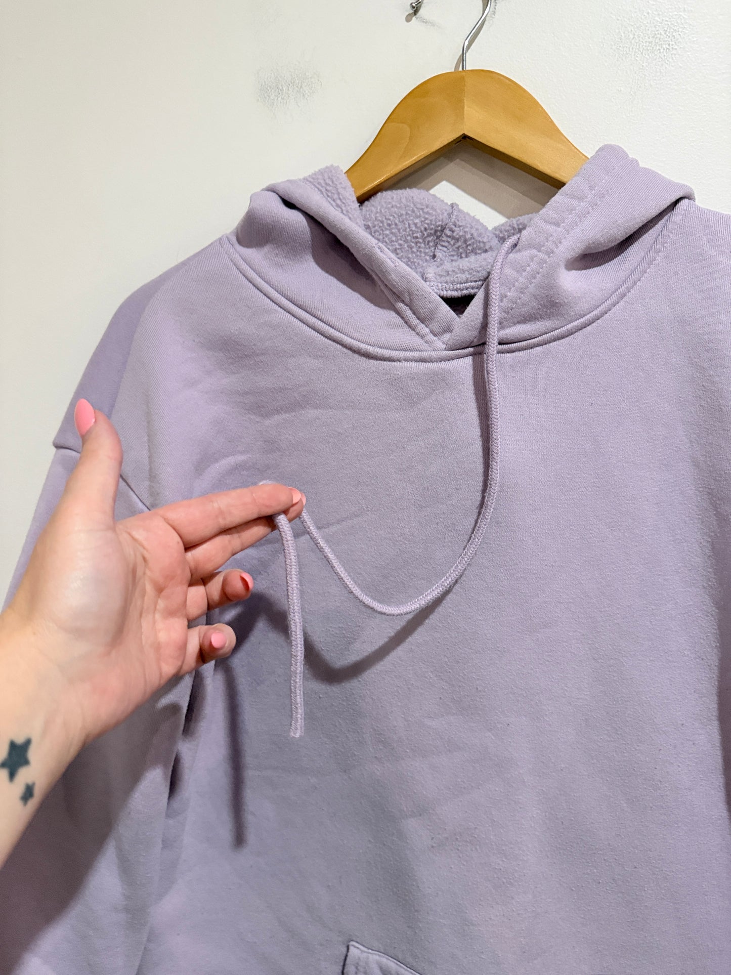 Brand Unknown Pullover Hoodie Size U/Arm to U/Arm 58cm