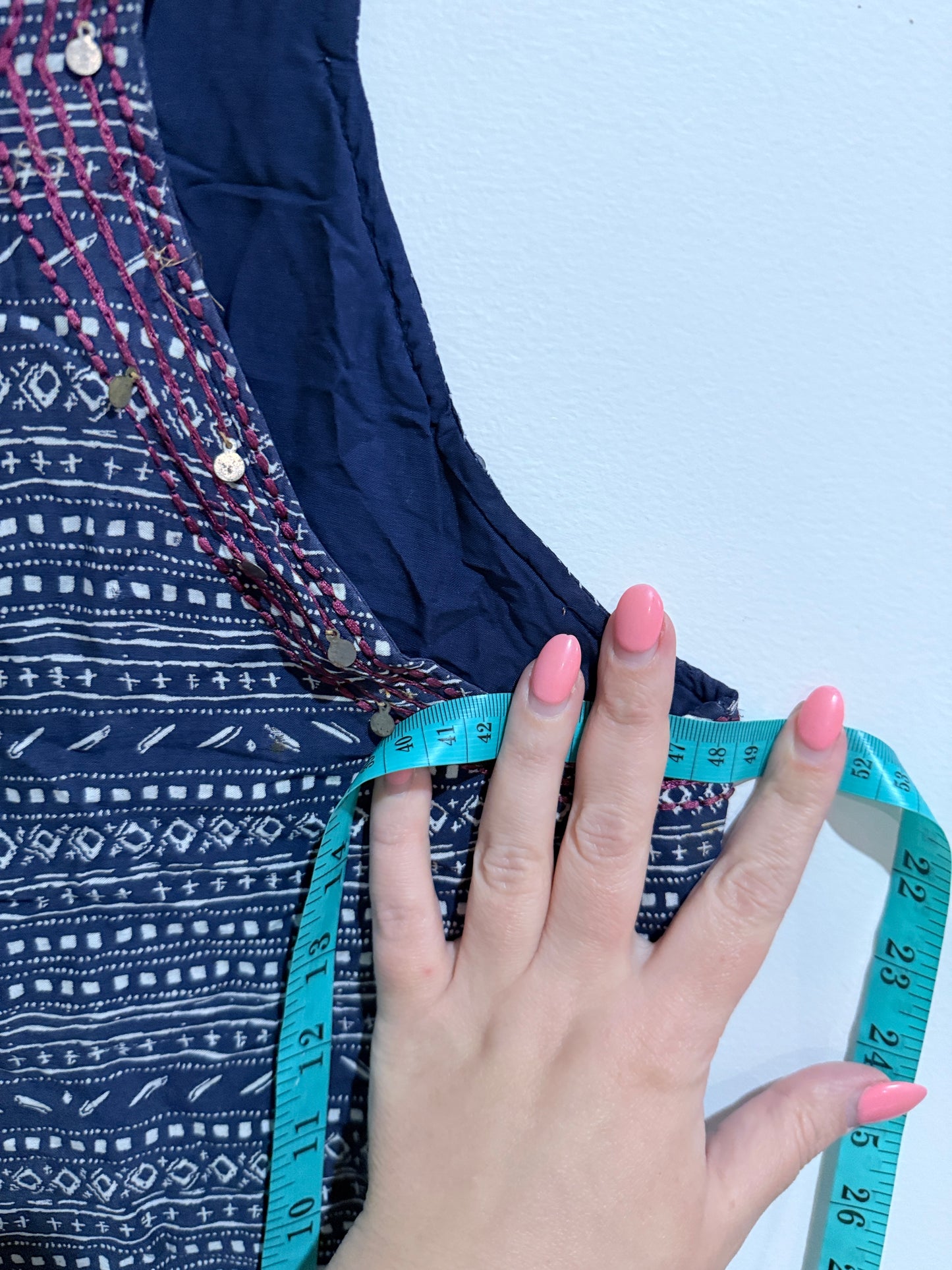 Sleeveless Shift Dress Size U/Arm to U/Arm 48cm