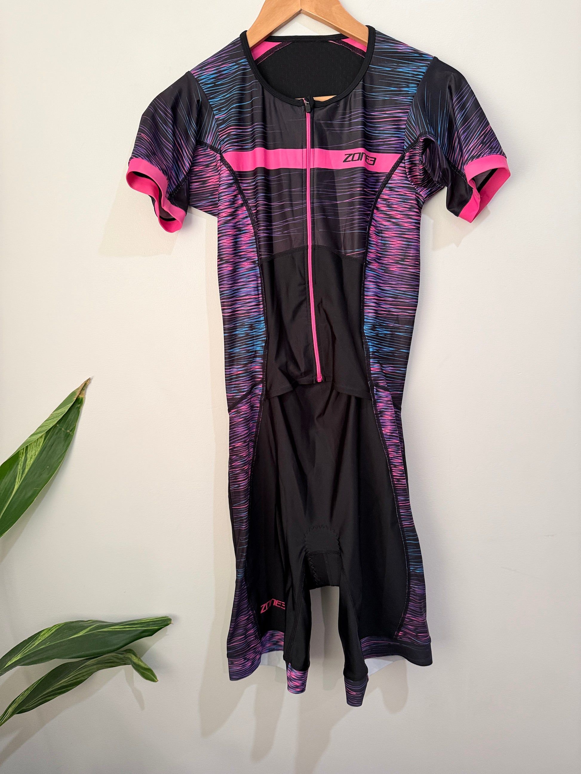 Zone3 Short Sleeve Full-zip Trisuit Size XL