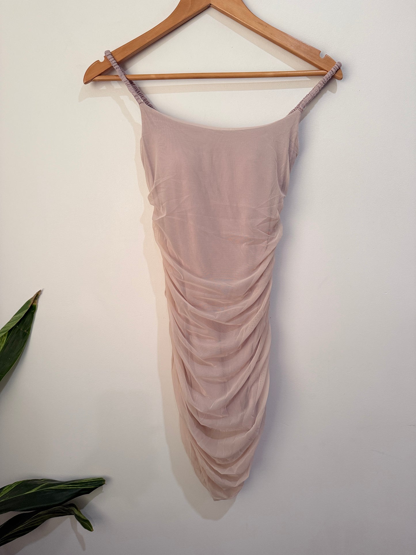 Hyhill Spaghetti Strap Dress Size U/Arm to U/Arm 35cm