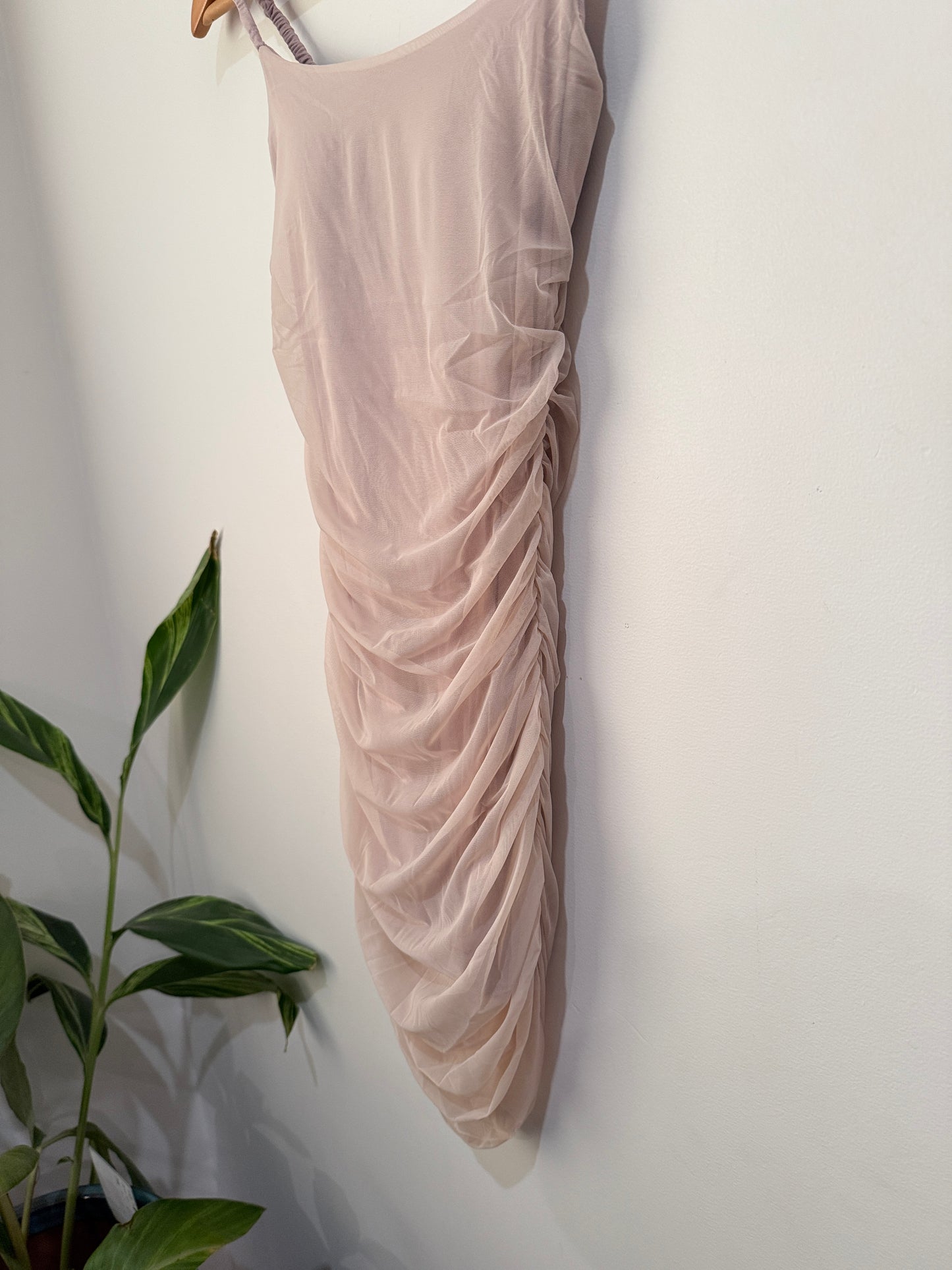 Hyhill Spaghetti Strap Dress Size U/Arm to U/Arm 35cm