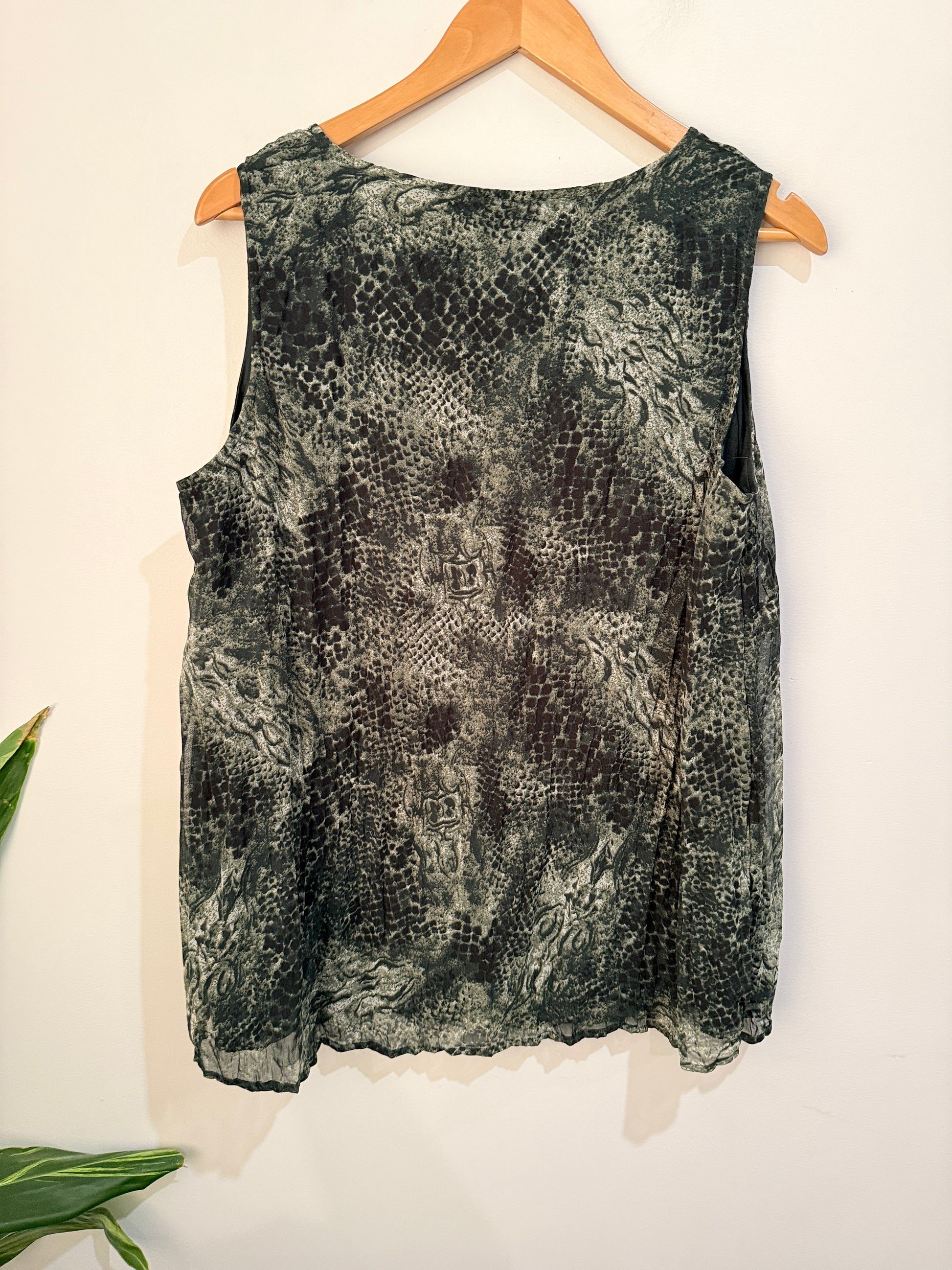 Brand Unknown Sleeveless Tank Top Size 16