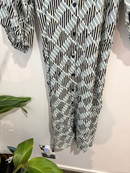 Grace H Printed Shirt Dress Size 10
