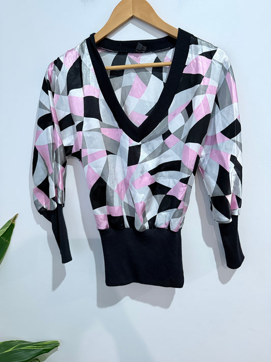 Brand Unknown Geometric Knit Sweater Size U/Arm to U/Arm 40cm