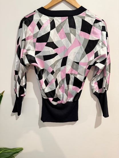 Brand Unknown Geometric Knit Sweater Size U/Arm to U/Arm 40cm