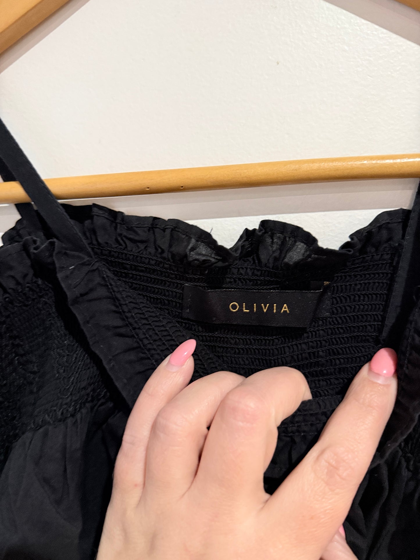 Olivia Off-the-shoulder Shirt Size U/Arm to U/Arm 41cm