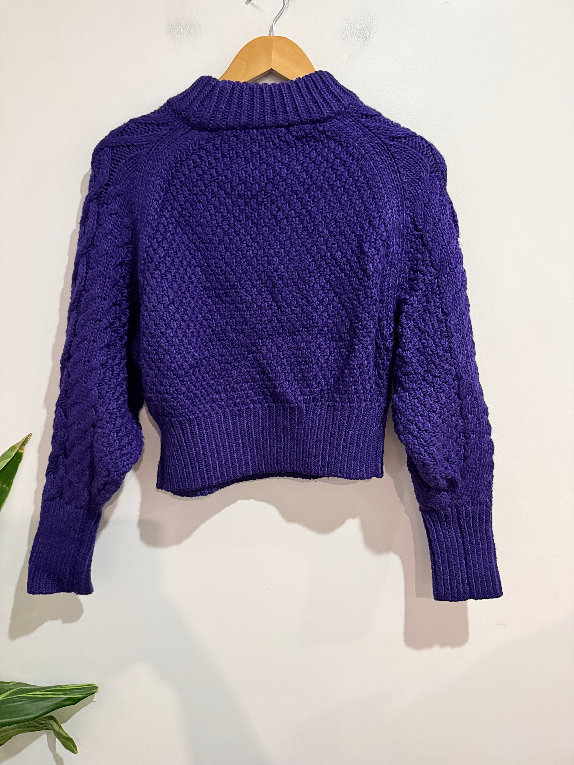 H & M Cable Knit Sweater Size XS
