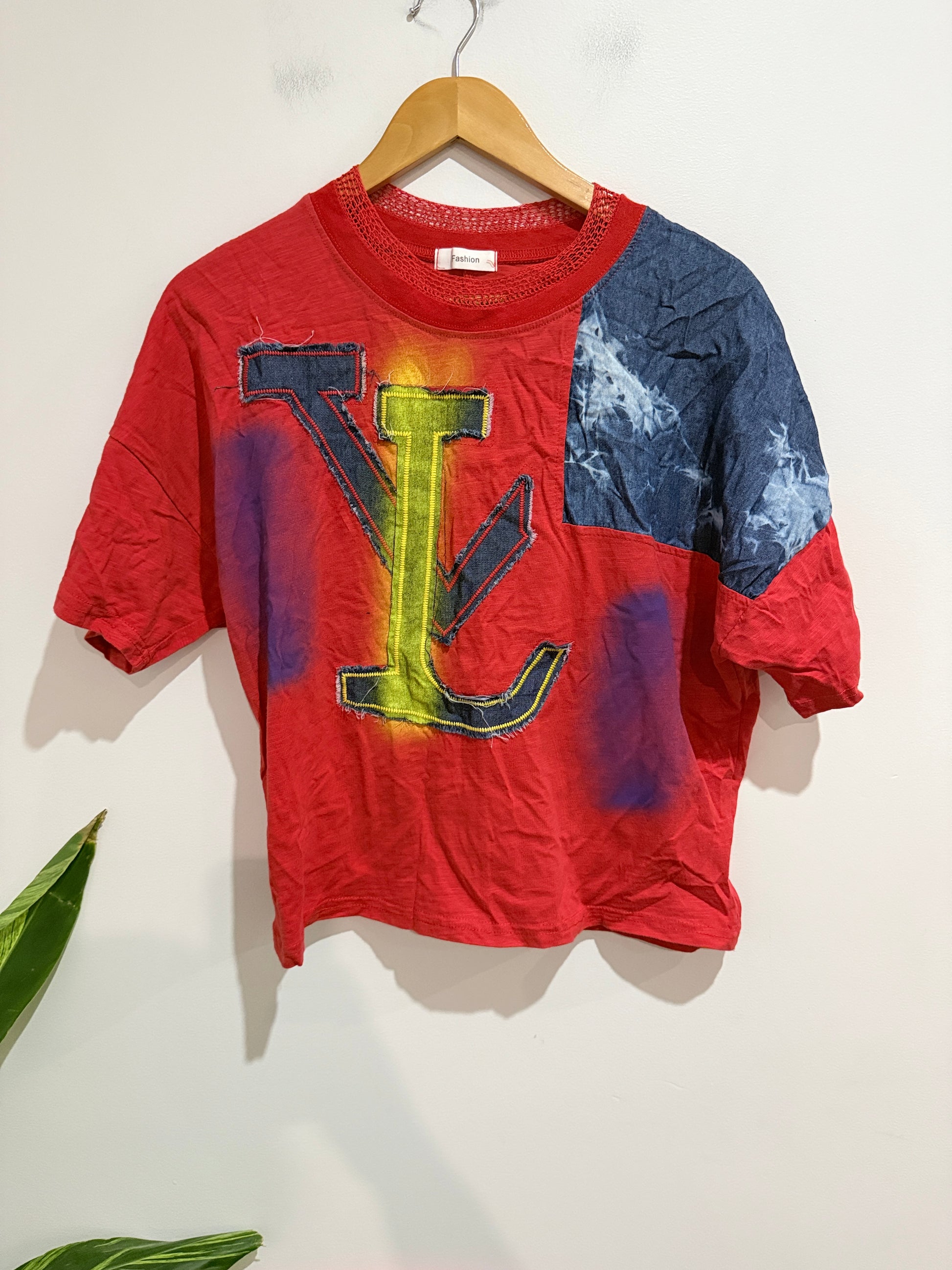 Fashion Abstract-print T-shirt Size U/Arm to U/Arm 52cm