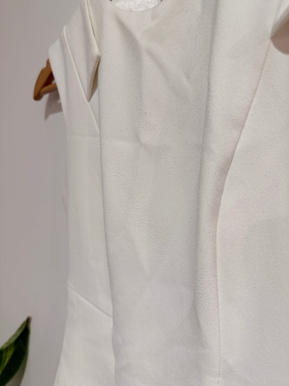 Cue Sleeveless Tailored Dress Size 6
