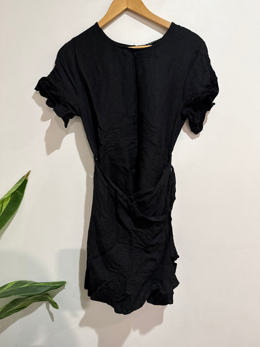 Decjuba Ruffle Dress Size 8