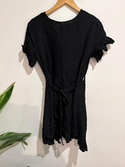 Decjuba Ruffle Dress Size 8