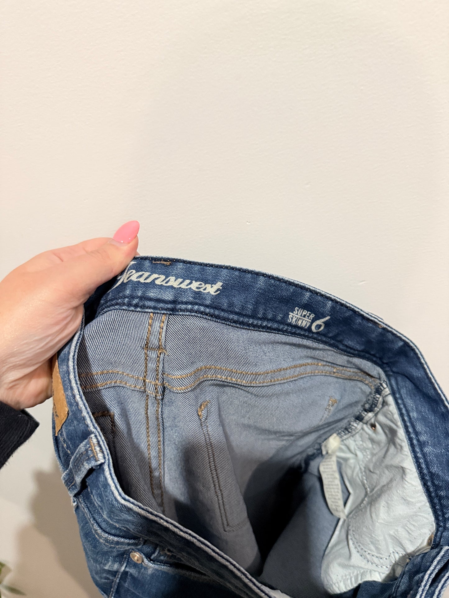 Jeanswest Mid-rise Skinny Jeans Size 6